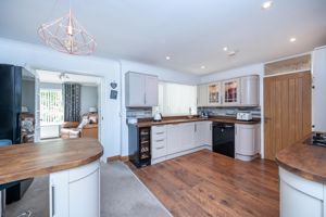 Breakfast kitchen- click for photo gallery